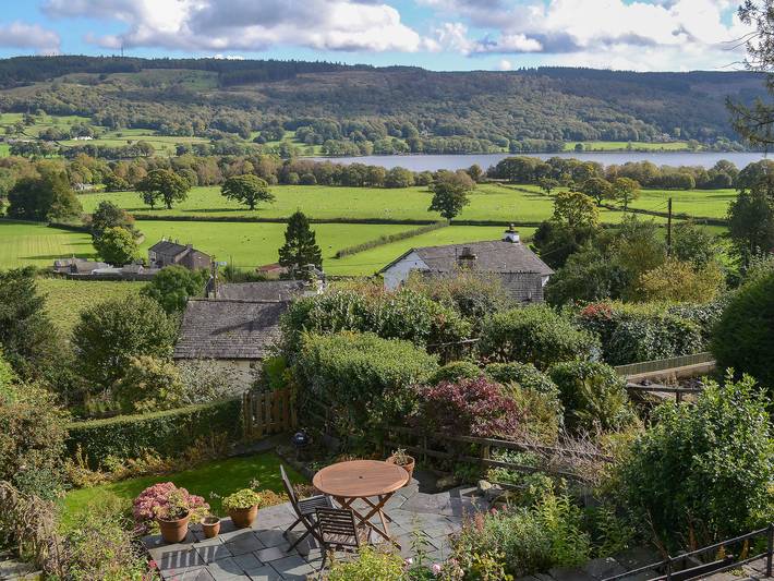 Cottage for 4 people, with garden in Coniston Water