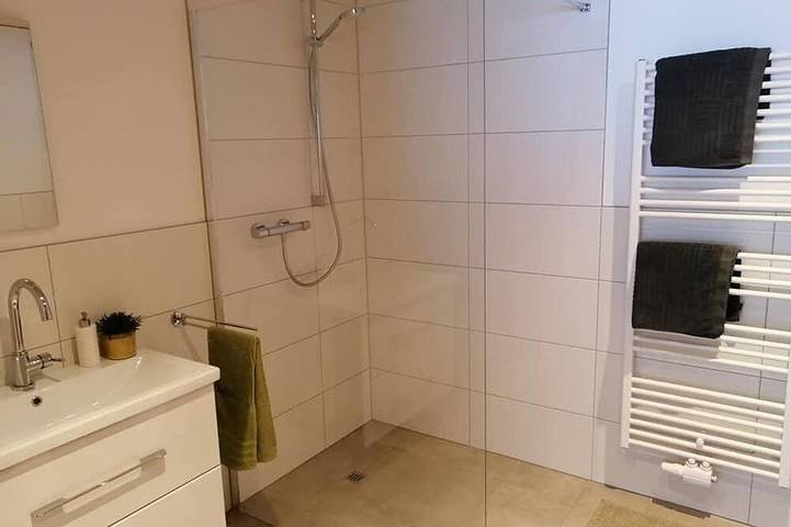 Ferienwohnung für 10 Personen, mit Balkon und Garten in Schnepfau - 3