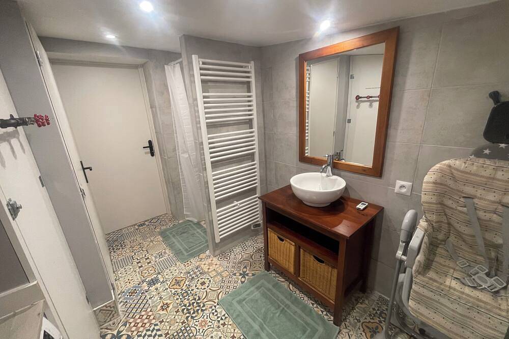 Gîte au bon coin  Sauna,spa,piscine,jardin,massage,velo in Villeneuve-Lécussan, Haute-Garonne