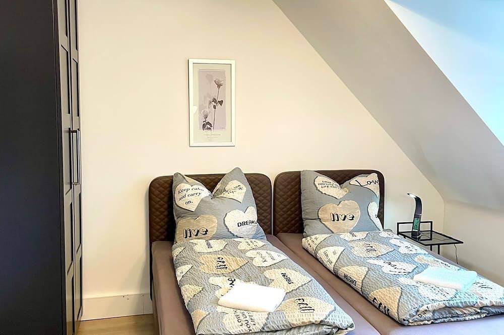 Entire apartment, Cozy 3-room vacation apartment in Koblenz-Metternich in Metternich, Koblenz