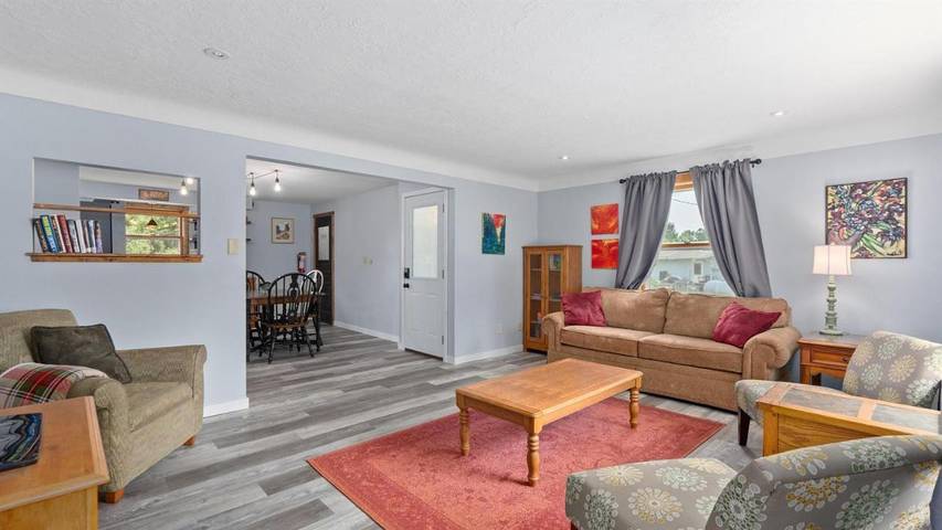 Gîte pour 6 personnes, avec jardin, animaux acceptés à Pippin