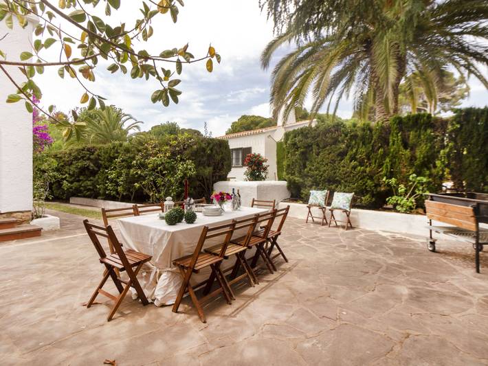 Location de vacances pour 12 personnes, avec terrasse ainsi que jardin et sauna à Cambrils - 2