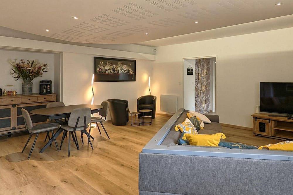 Beautiful renovated apartment with Wifi and secure parking in Vesoul in Vesoul, Haute-Saône