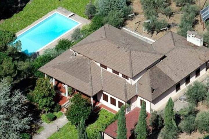 Villa für 7 Personen, mit Garten und Terrasse - 1