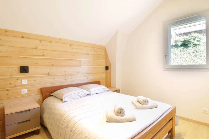 Location de vacances pour 6 personnes, avec jardin et terrasse à Voglans - 4