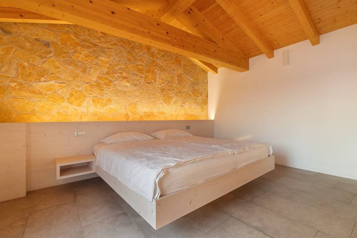 Gîte pour 2 personnes, avec jardin et jacuzzi à San Zeno di Montagna - 2