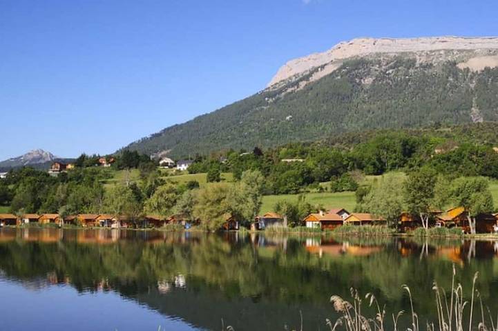 Gîte pour 4 personnes, avec terrasse dans Lac de Pelleautier - 3