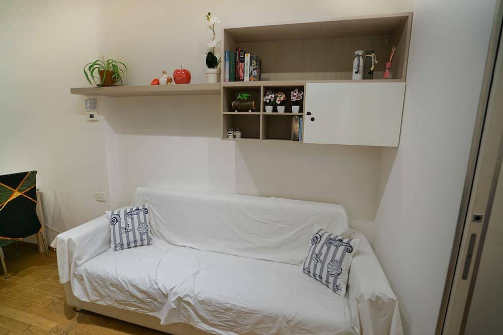 Apartamento entero, [Smart Working area] downtown Rho near station in Ρ, Provincia de Milan