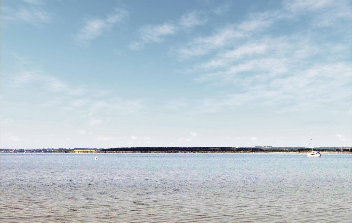 Ganze Ferienwohnung, Modernes Strandapartment mit Parkplatz und Terrasse in Boiensdorf, Neuburg