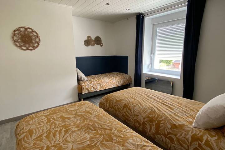 Gîte pour 5 personnes, avec jardin à Lépanges-sur-Vologne - 2