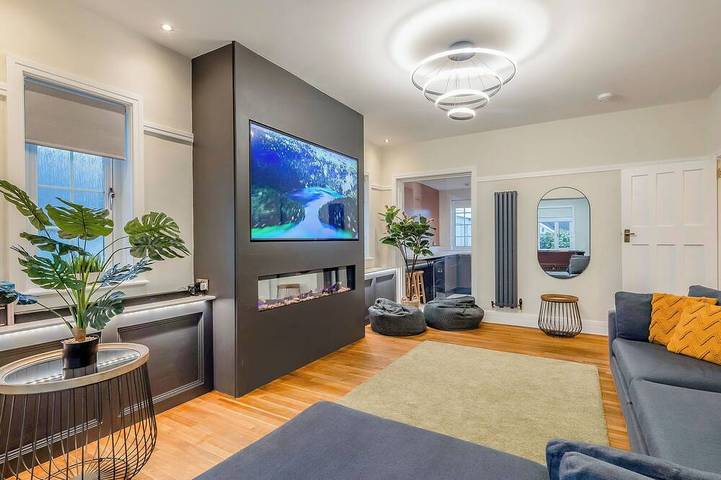 Cottage for 8 people, with hot tub in Borth