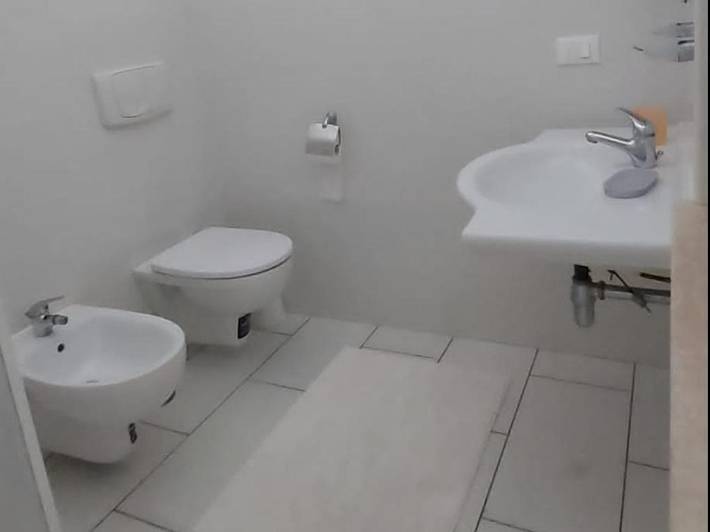 Location de vacances pour 4 personnes, avec vue ainsi que jardin et piscine à Zambrone - 3