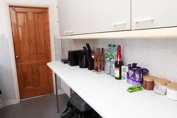 Holiday Rental for 5 People in Leicester, Heart of England, Photo 2