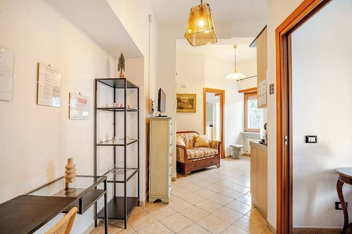 Vacation rental for 2 people, with hot tub and balcony in Marino