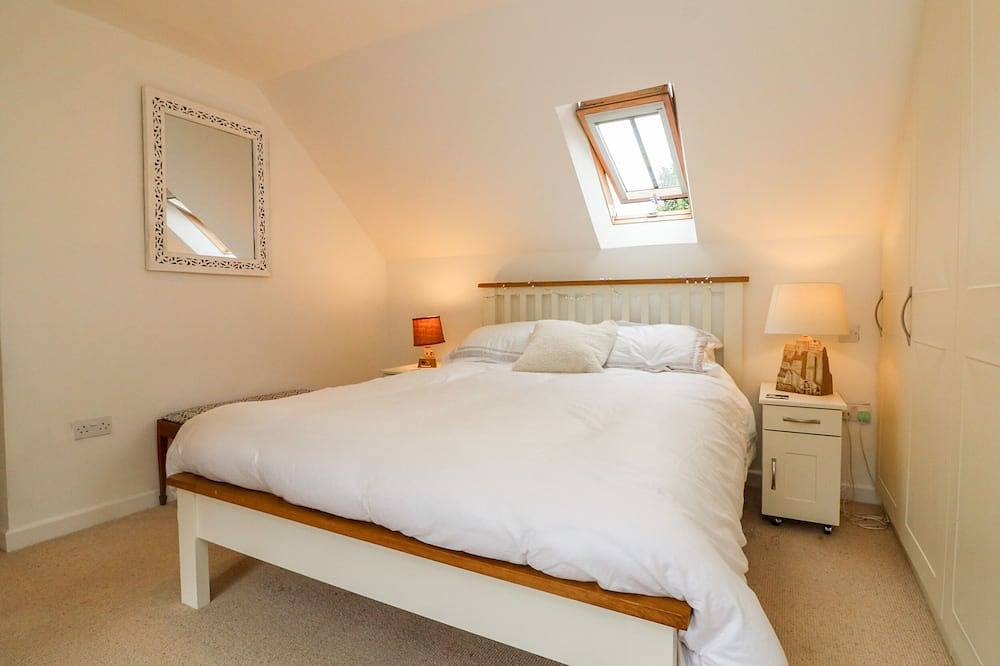 Barleside, pet friendly, character holiday cottage in Dulverton in Dulverton, Somerset