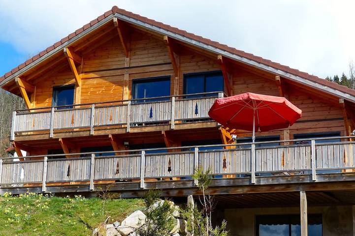 Maison pour 15 personnes, avec balcon et jardin ainsi que jacuzzi et sauna à Xonrupt-Longemer