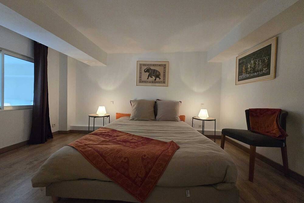 Old Law Courts - Garden in Verneuil-sur-Avre, Región de Évreux