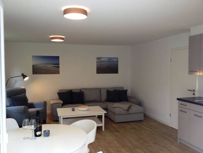 Ganze Wohnung, Meeresrauschen, 100qm, 2 Schlafzimmer für bis zu 4 Personen in Westerland, Sylt (Gemeinde)