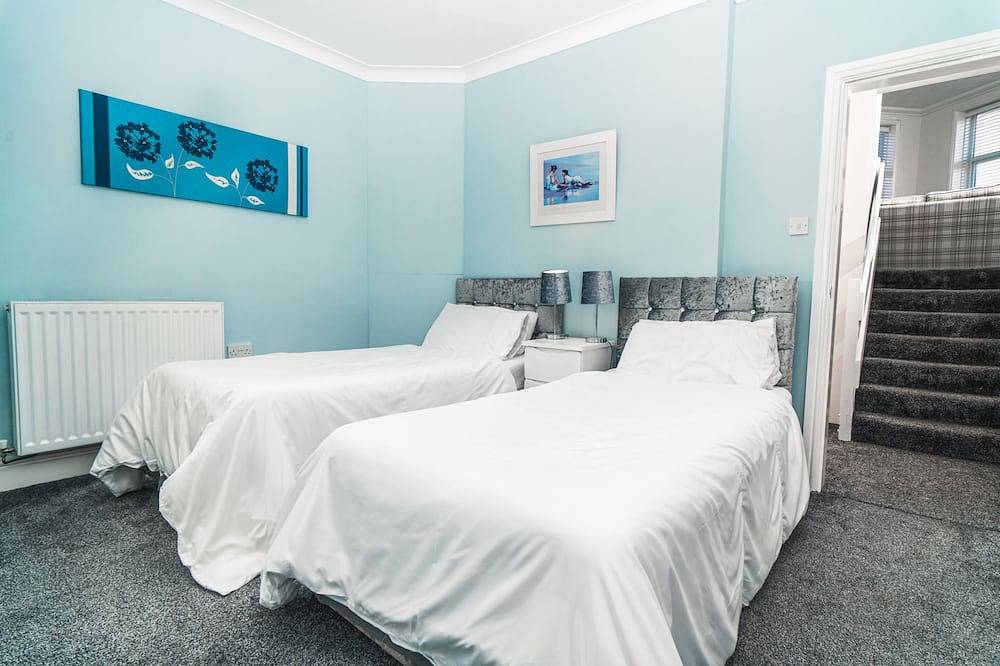 Entire apartment, Apartment at Beachmount Holiday Apartments in Rhos on Sea, Conwy region