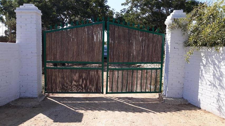 Casa rural para 4 personas, con terraza y piscina además de vistas y jardín, Se admiten mascotas en Carmona  - 3
