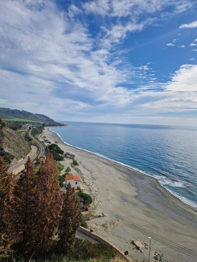 Gîte pour 4 personnes, avec terrasse et vue à Bova Marina - 3