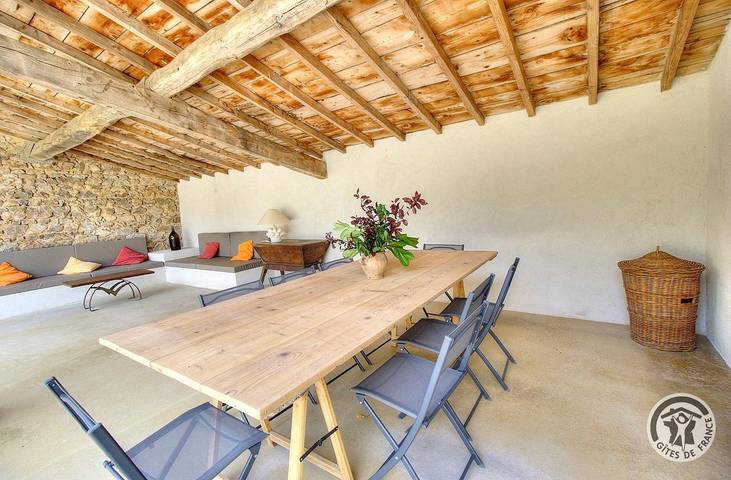 Gîte pour 6 personnes, avec jardin