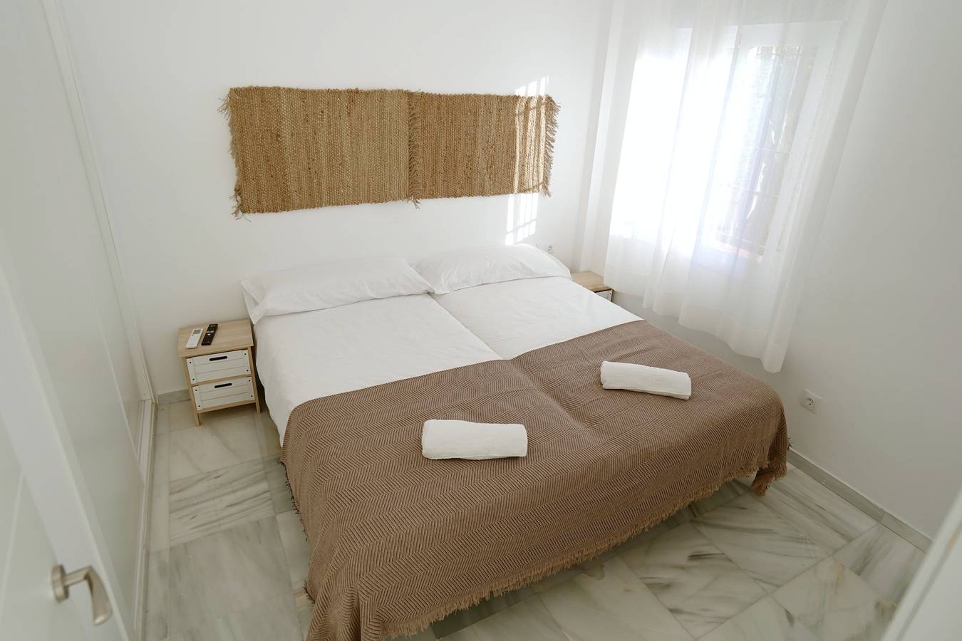 Entire apartment, Holiday apartment for 4 people with garden in Playa Playazo, Nerja