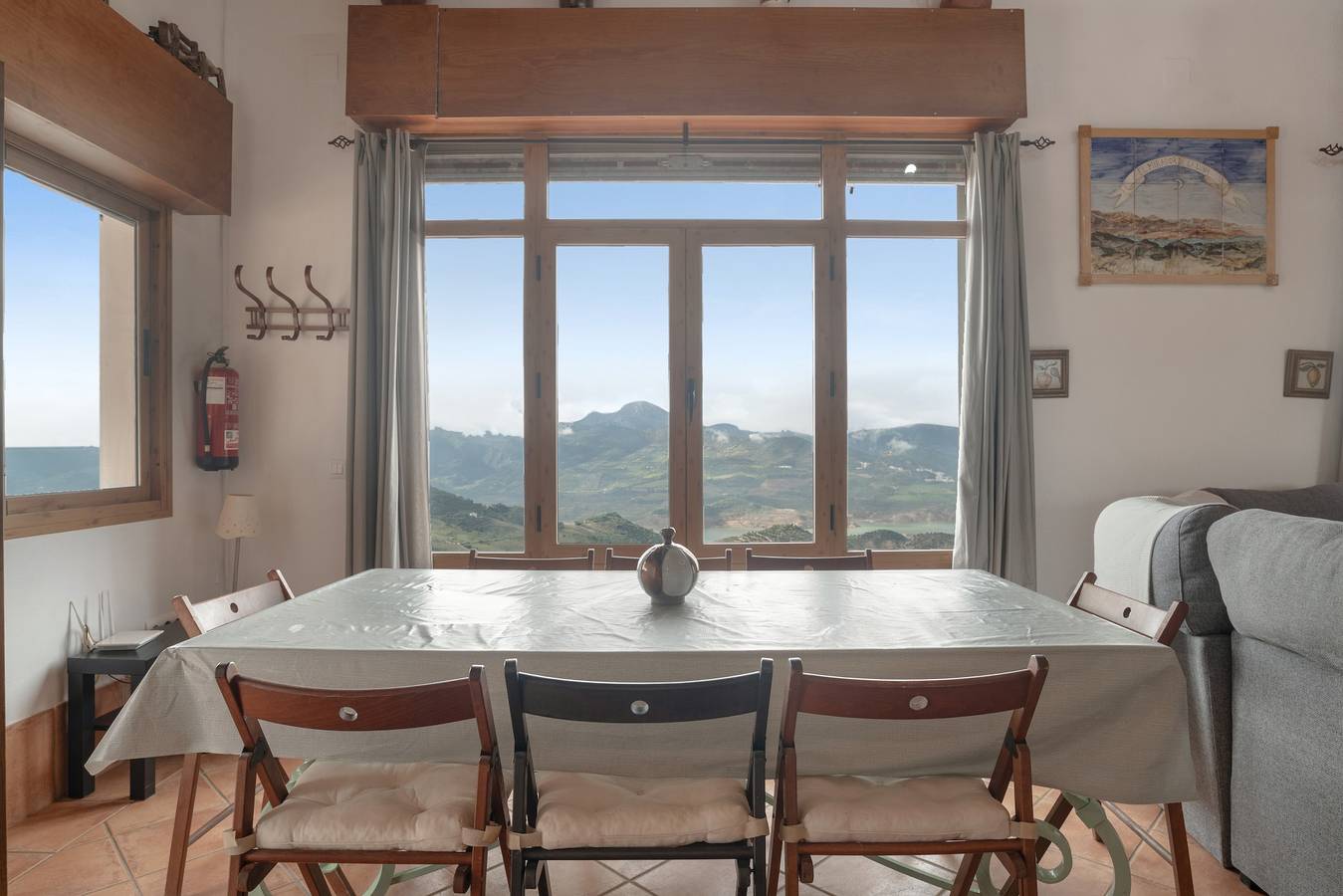 Ferienhaus 'El Mirador De La Luna' mit Seeblick, privatem Pool und Wlan in El Gastor, Pueblos Blancos