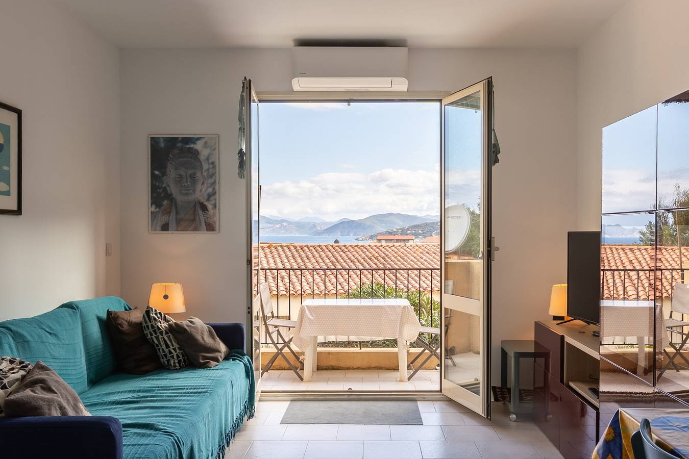 Apartamento entero, Apartamento 'I Certali' con vistas al mar, Wi-Fi y aire acondicionado in L'Île-Rousse, Region de Calvi