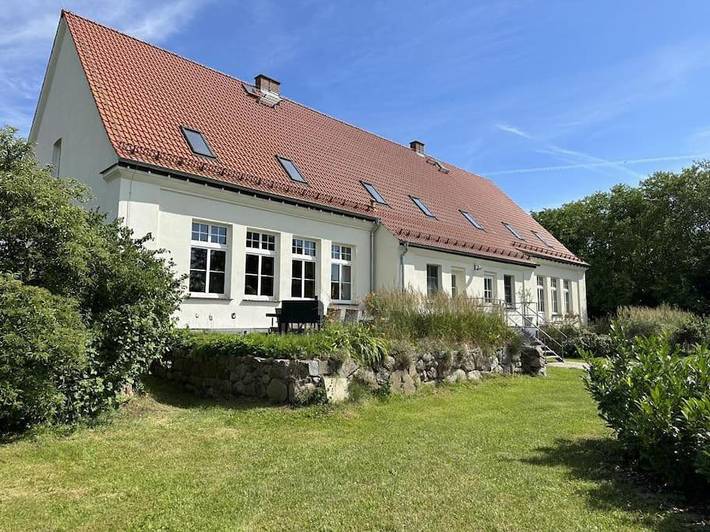 Ferienwohnung für 20 Personen, mit Garten und Pool sowie Ausblick in der Feldberger Seenlandschaft