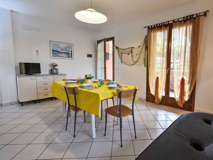 Ferienwohnung für 7 Personen, mit Kinderpool und Garten sowie Balkon - 1