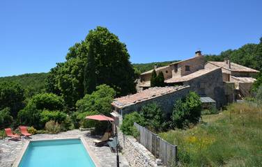 Chambre d’hôte pour 3 personnes, avec jardin et piscine à Forcalquier