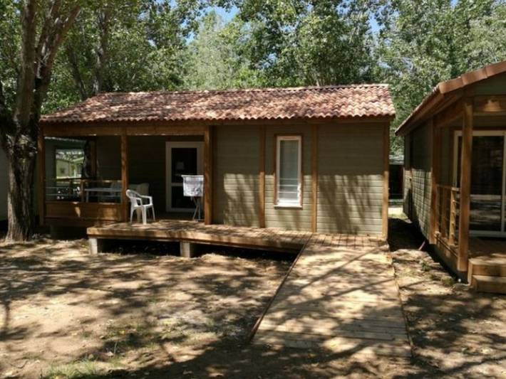 Chalet pour 4 personnes, avec Terrasse et Piscine