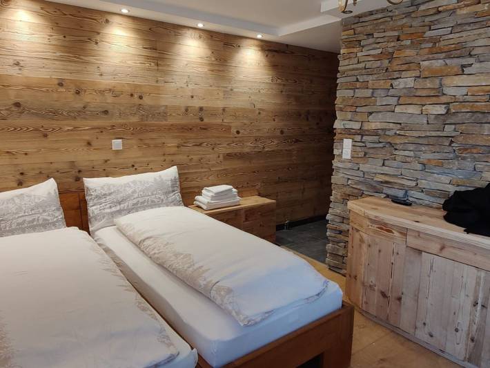 Gîte pour 2 personnes, avec balcon à Loèche-les-Bains - 2