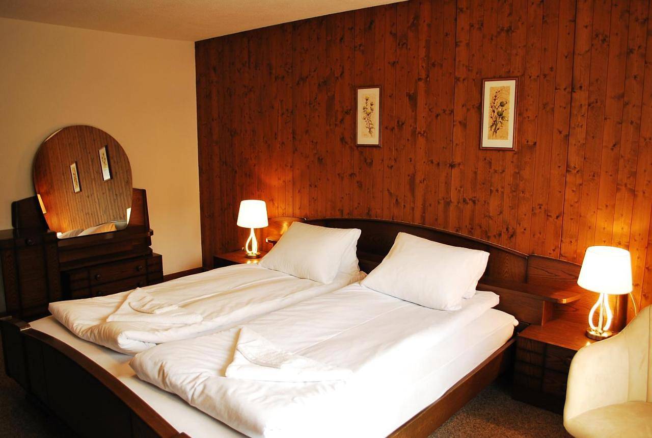 Rooms with Private bathrooms in Chaîne de Plessur