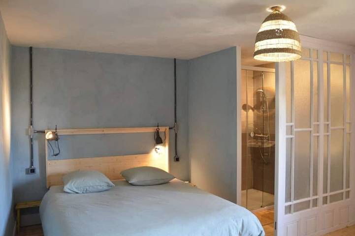 Location de vacances pour 2 personnes, avec jardin à Passenans - 2