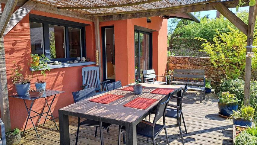 Location de vacances pour 4 personnes, avec Terrasse ainsi que Jardin et Vue à Candé - 3