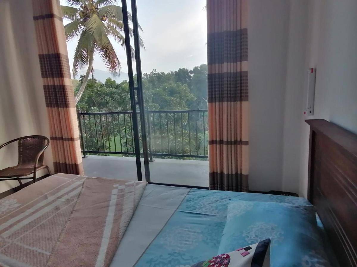 Entire holiday apartment, Hanthana view in Central Province