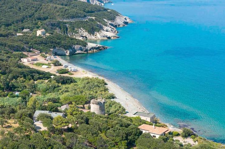 Gîte pour 2 personnes, avec piscine ainsi que vue et jardin à Farinole - 2