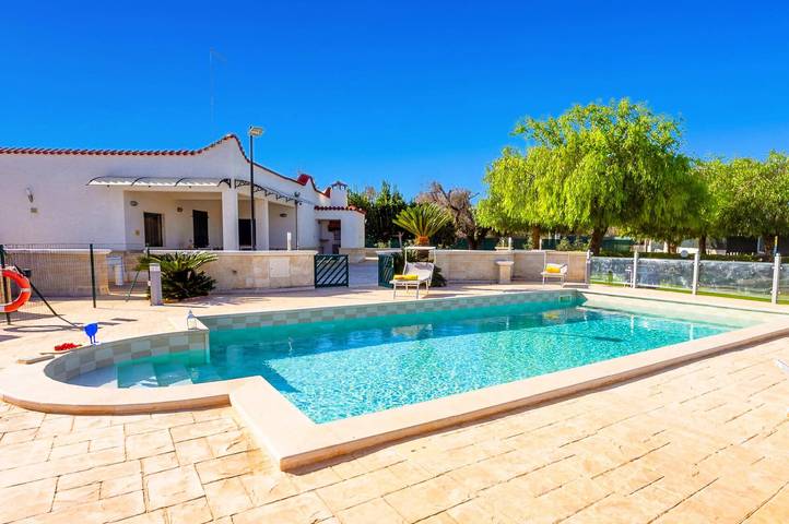 Villa per 4 persone, con giardino in San Vito dei Normanni