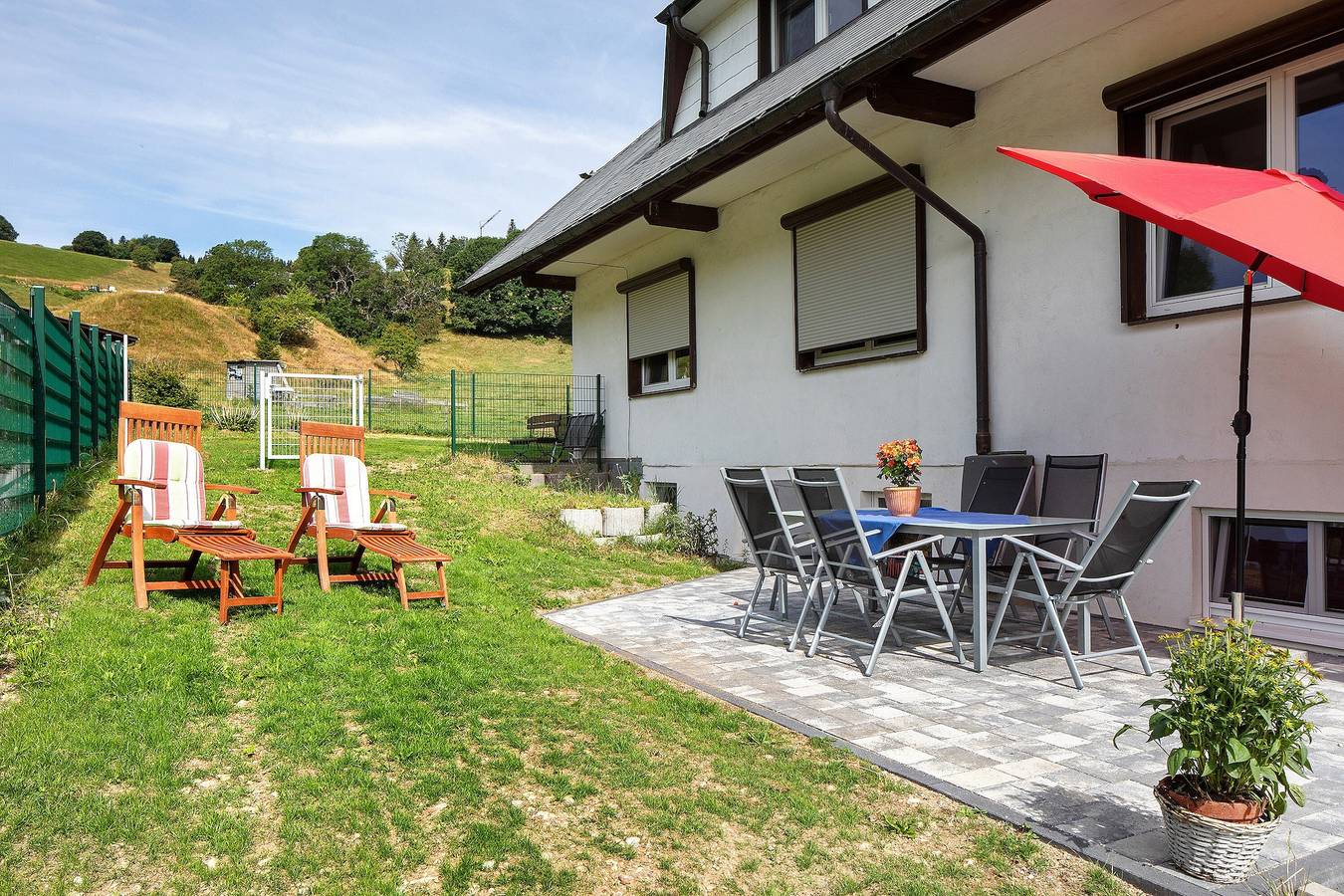 Ferienhaus 'Sport Rees - 7 Fewo Eventraum' mit Bergblick, privater Terrasse & Wlan in Hofsgrund, Oberried
