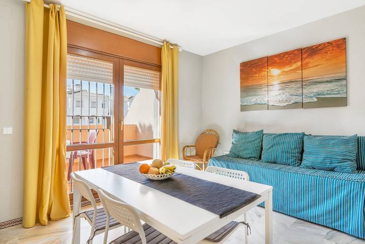 Ganze Wohnung, Apartment in Strandnähe mit Wlan, Klimaanlage, Pool, Terrasse und Balkon in Sancti Petri, Chiclana de la Frontera