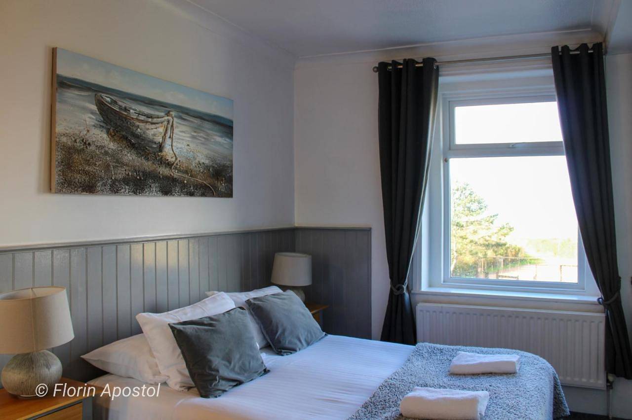 Standard Twin Room in Isle of Wight
