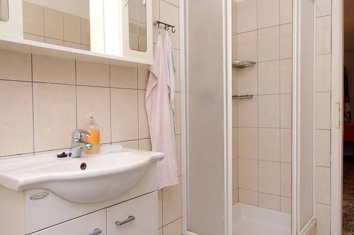 Ganze Wohnung, 2-Zimmer-Ferienwohnung am Strand Lumbarda (Korcula in Lumbarda, Korcula