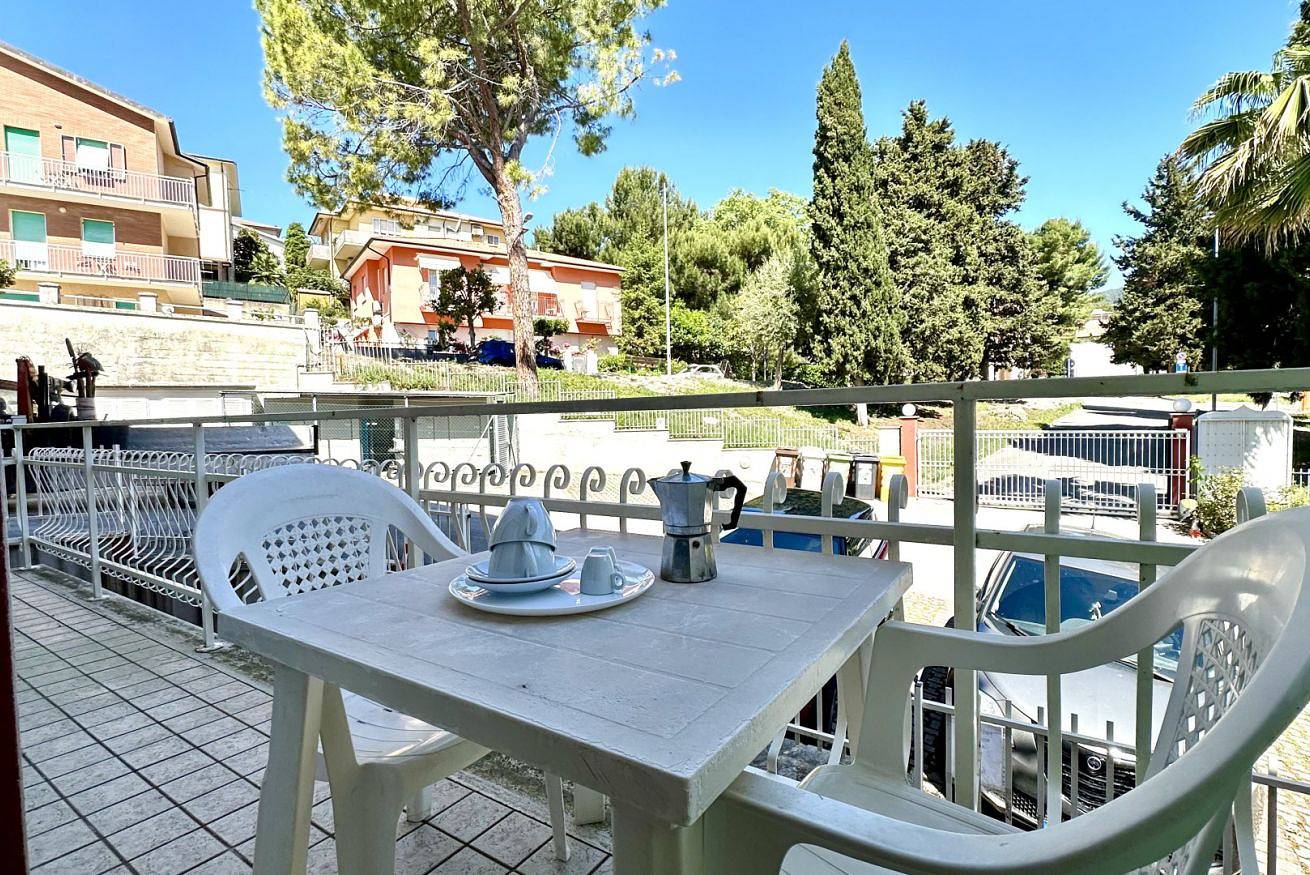 Apartamento entero, S179 - Sirolo, three-room apartment near the centre in Sirolo, Riviera del Conero