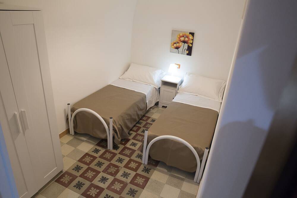 Apartamento entero, Apartamentos en el extranjero Trapani está situado cerca del puerto y del centro histórico. in Trapani, Provincia de Trapani