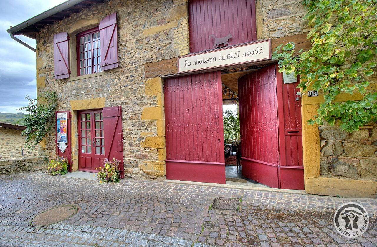 La Maison du Chat Perché in Ternand, Beaujolais