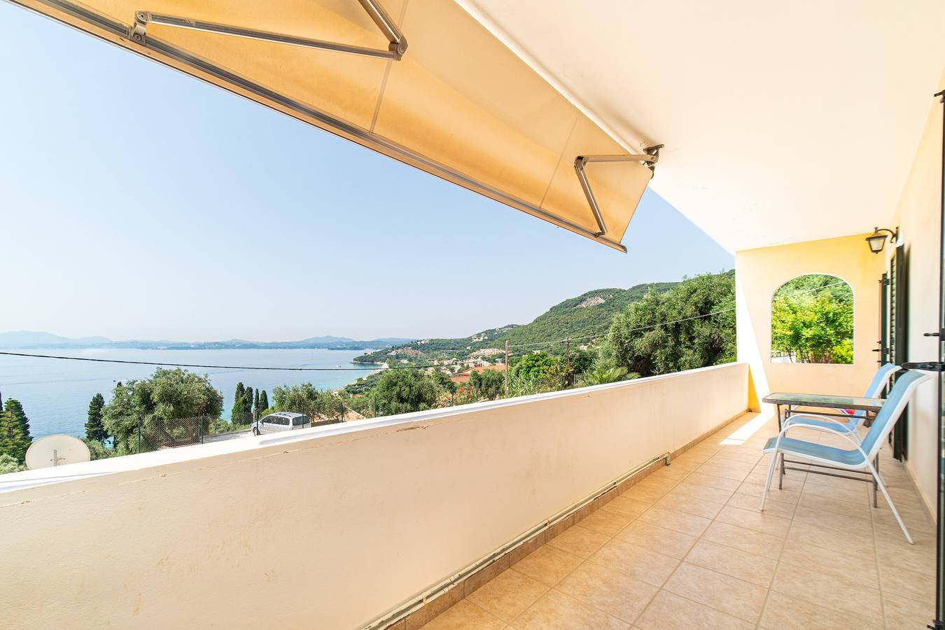 Entire apartment, Apartment 'Alex' with Wi-Fi and Air Conditioning in Mparmpati, Corfu