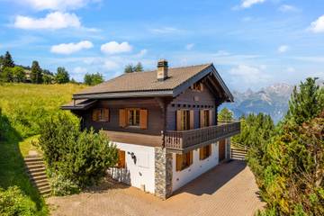 Ferienhaus für 8 Personen, mit Balkon und Garten in Nendaz
