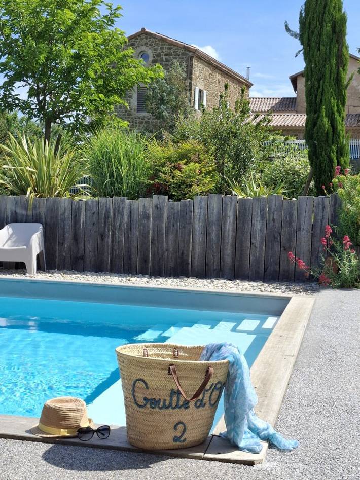 Chambre d’hôte pour 2 personnes, avec jardin et piscine en Ardèche - 2